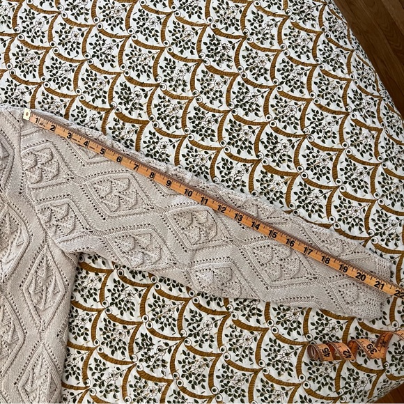 Vintage Wintuk Acrylic Oatmeal Crewneck Cardigan with Scalloped Hem & Sleeves - Picture 10 of 12